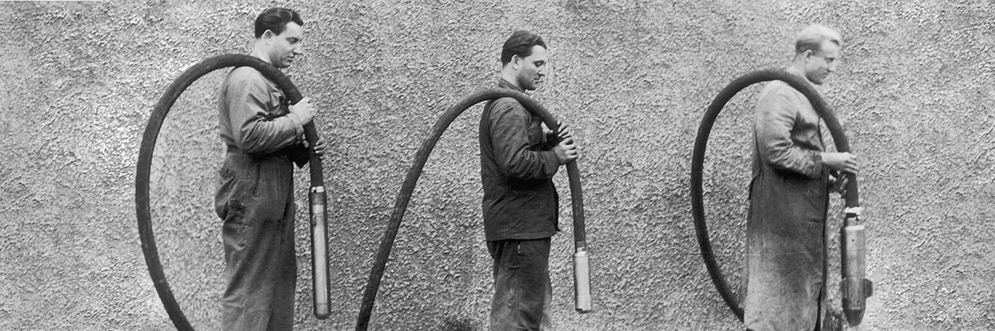 Historical picture of the first Wacker Neuson internal vibrator.